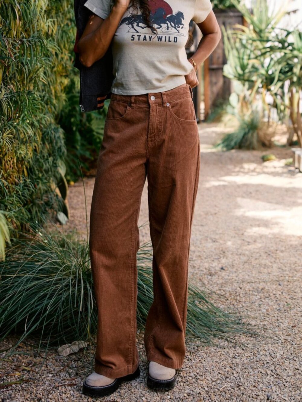 RVCA Coco Cord Pant Size 27 Wide Leg Corduroy pants Brown